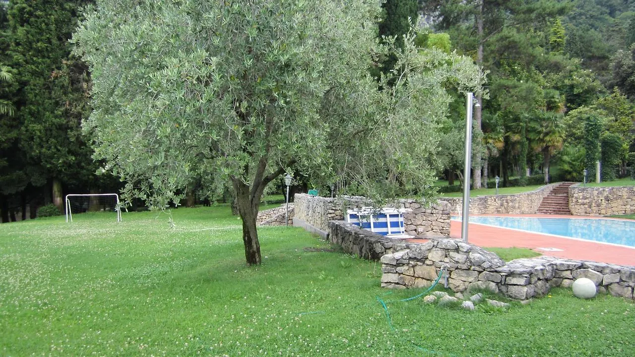Villa Delle Sirene Garda  0*, Garda (Verona) Italy